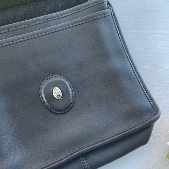 Coach Vintage Leather Station In Black - Picture 10 of 16